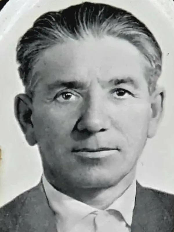 Салахутдинов Зия